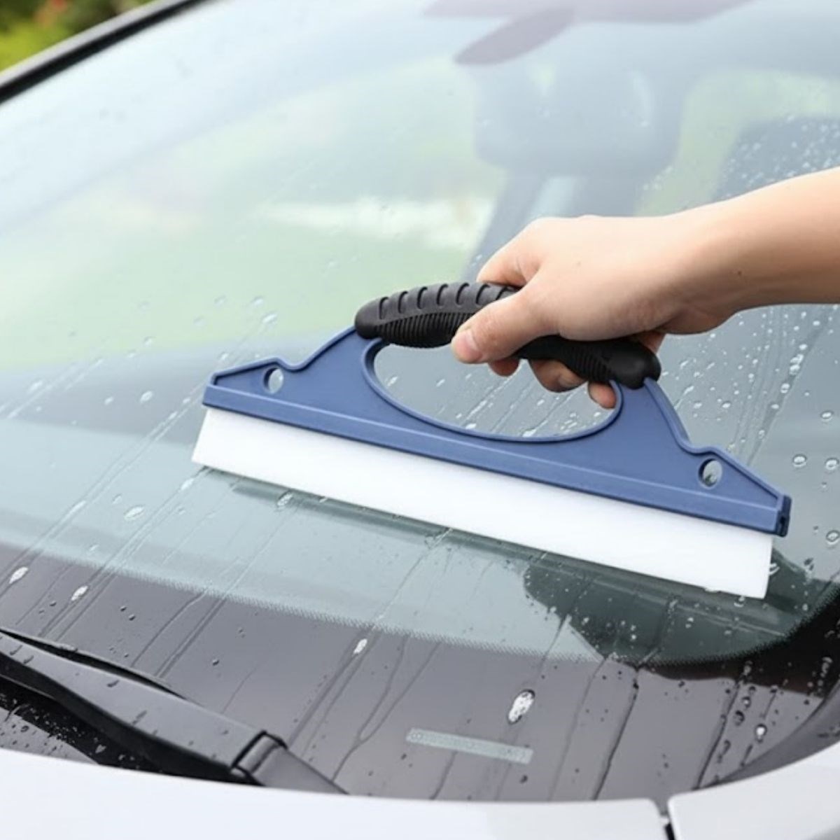 Multi-Purpose Glass Squeegee – Streak-Free Cleaning for Car