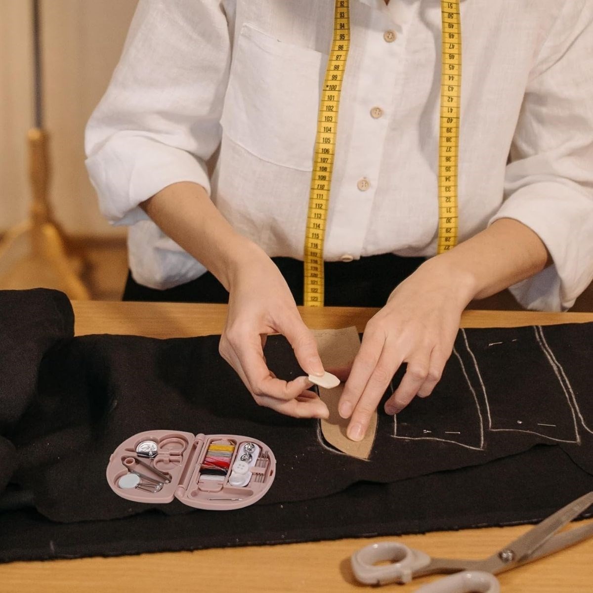 Multifunctional Mini Travel Sewing Kit (5563) #2