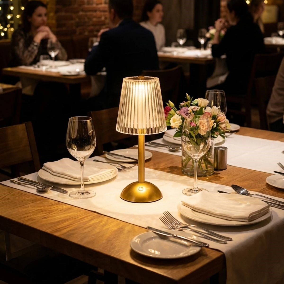 Uzun Klasik Çizgili Model LED Masa Lambası – Dokunmatik, 3 R