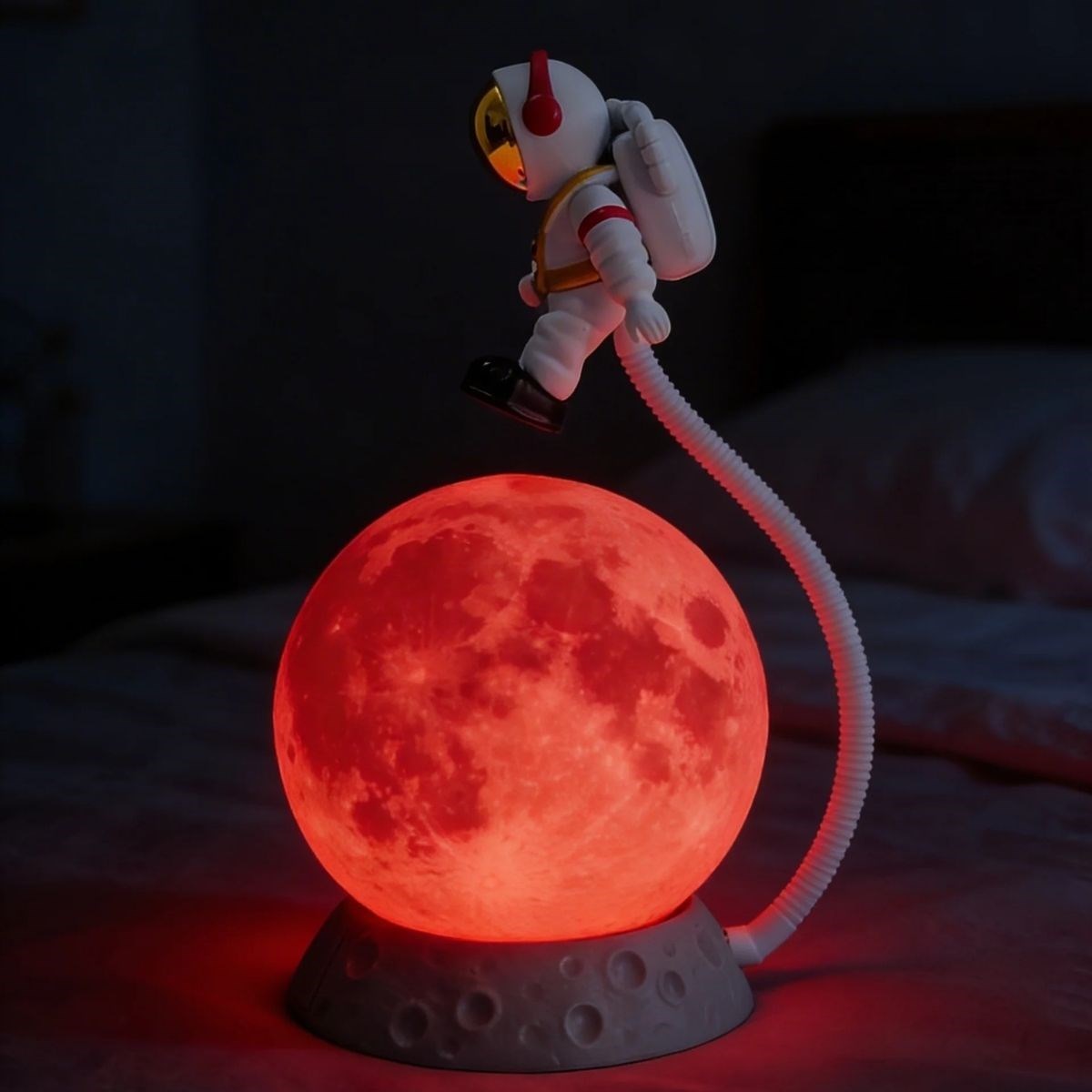3D Ay Üzerinde Astronot LED Gece Lambası – Dokunmatik 10 Renk Değiştiren Dekoratif Çocuk Odası Masaüstü Ay Lambası (5563) #2