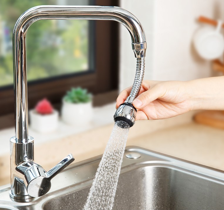 Flexibler Wassersparhahn-Aufsatz mit Schlauch, 2-Modi (5563) #2