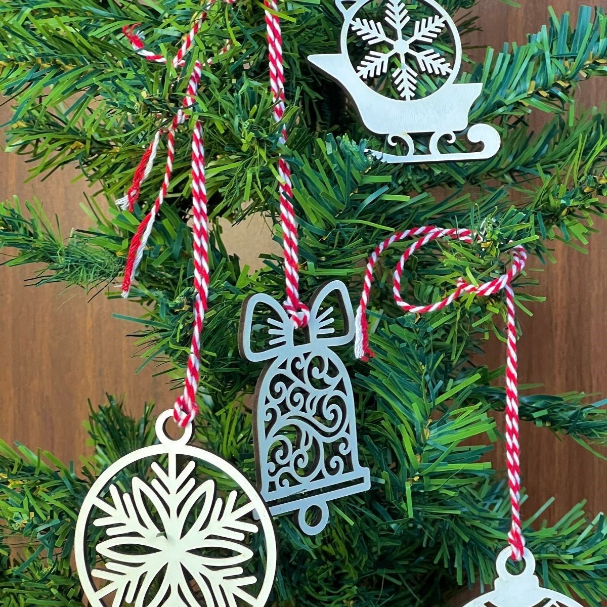 10-Piece Red White Twine Mixed Wooden Christmas Tree Ornaments (5563) #4