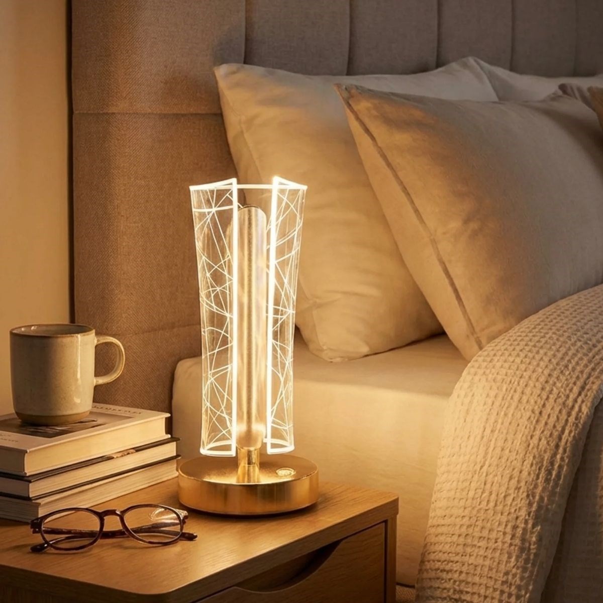 Kristall-LED-Tischleuchte mit beidseitig geschwungener zylindrischer Geometrie – Touchsteuerung, 3 Farbmodi, Aufladbar (5563) #3